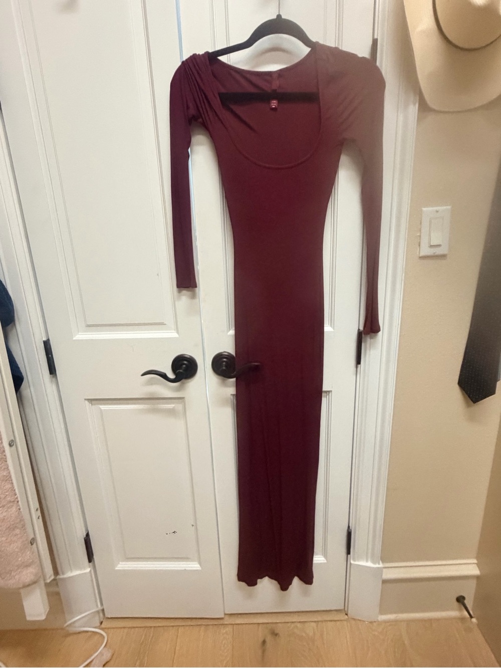 Skims Women's Long Sleeve Burgundy Maxi Dress